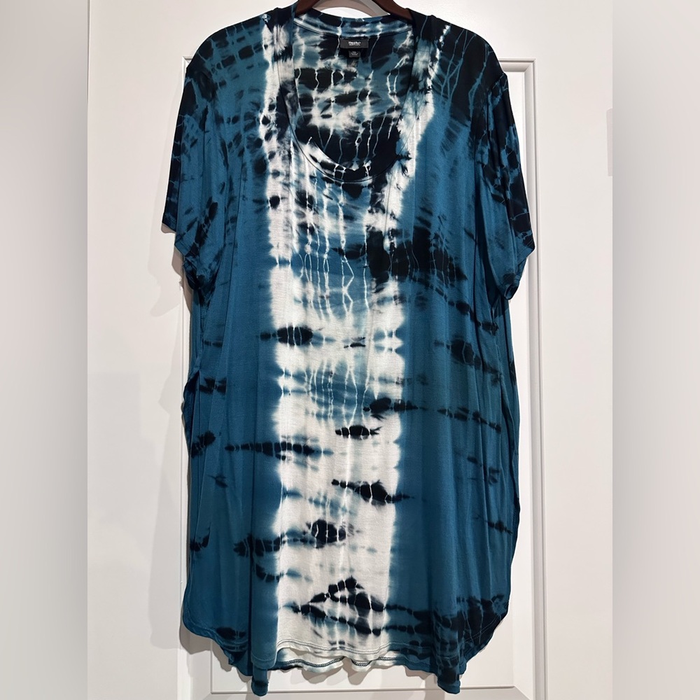 Mossimo Supply Co Blue and White Tie-Dye Tunic